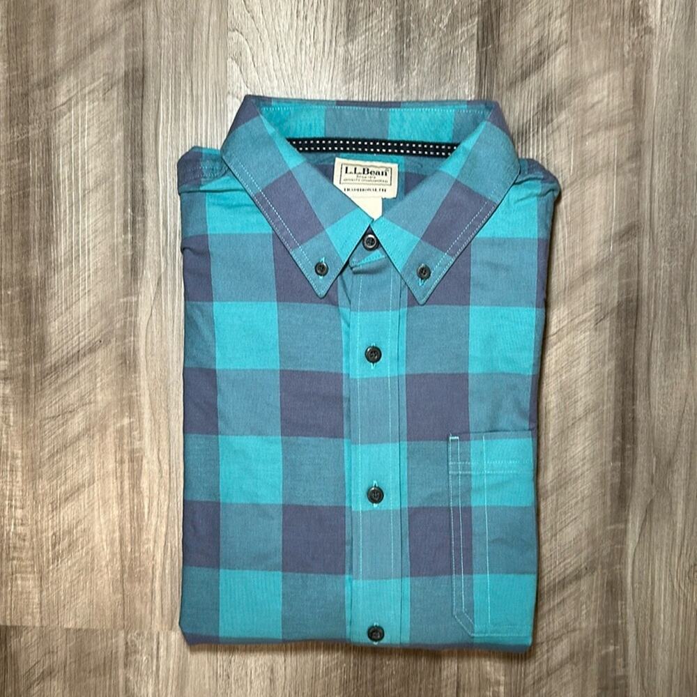 L.L. Bean Traditional Fit Long Sleeve Button Down - Large Regular